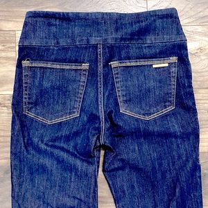 Rock&Republic Pull On Slimming Jeans Size 10